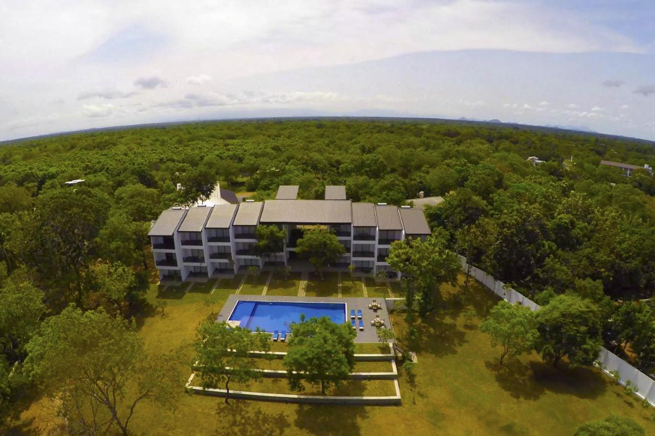 Grand Tamarind Lake Kataragama Esterno foto
