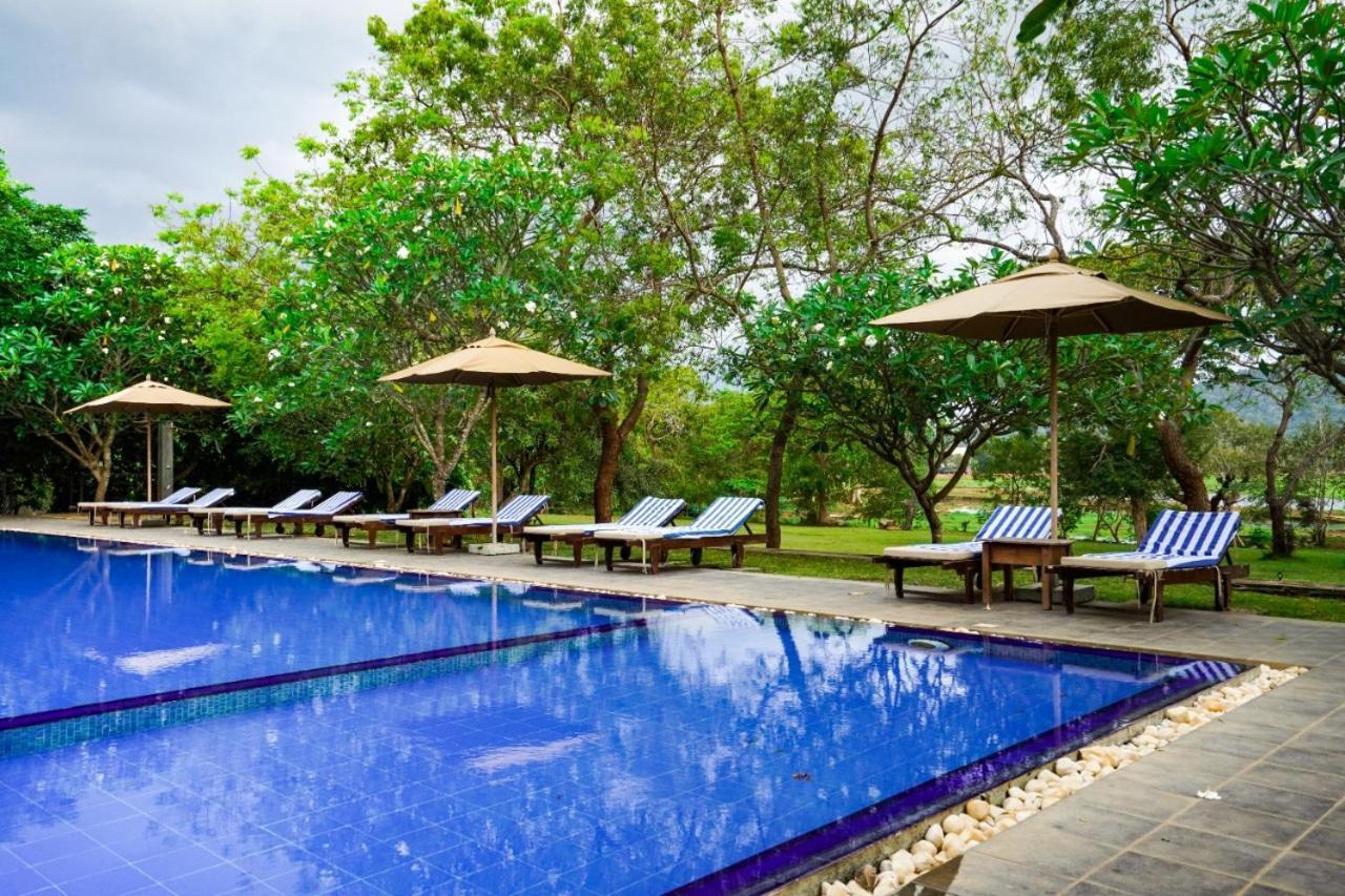 Grand Tamarind Lake Kataragama Esterno foto